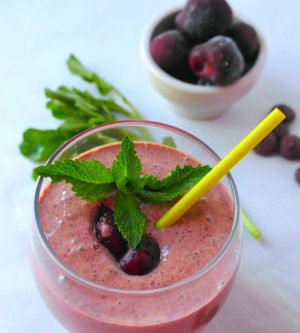 Dark Chocolate & Cherry Green Smoothie